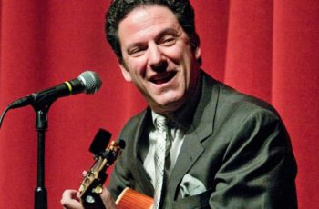 Live performance by the John Pizzarelli Quartet with special guest Ken Peplowski on clarinet